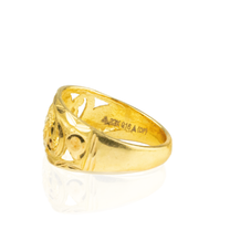 22k Womens yellow gold ring size 7.5