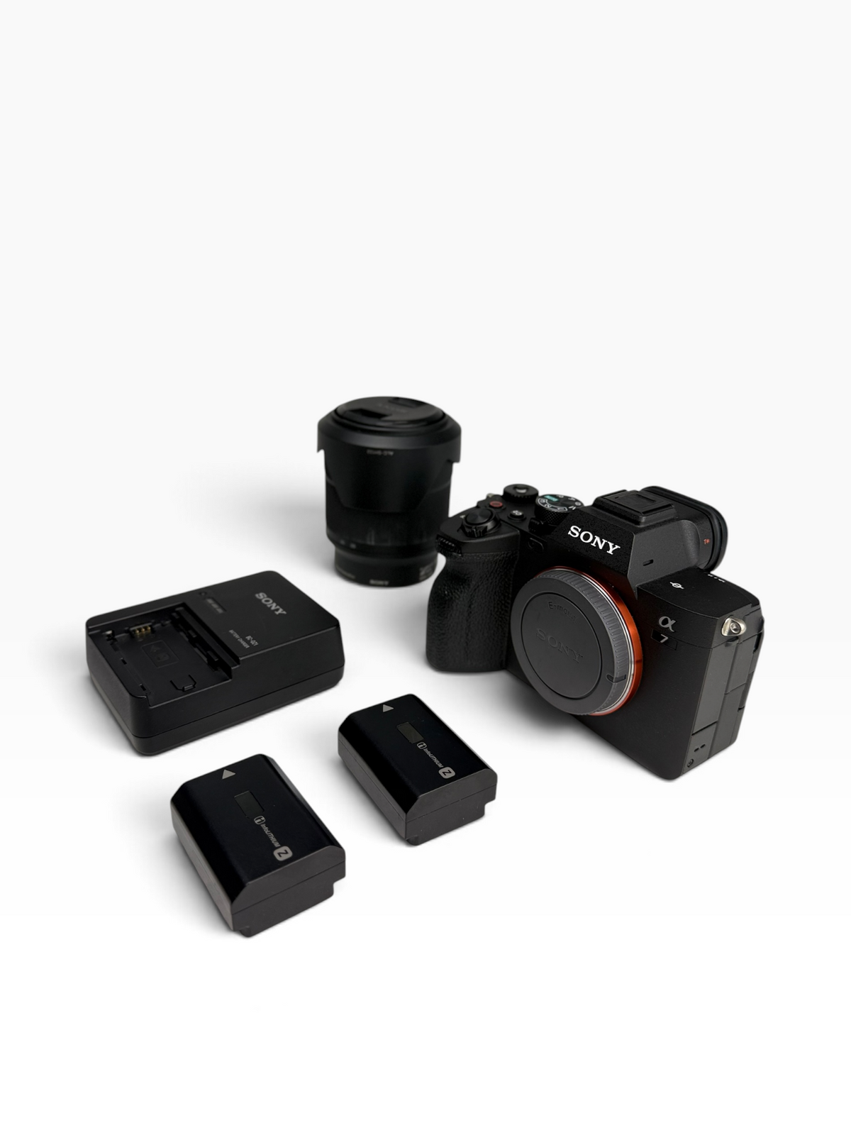 Sony Alpha a7 IV ILCE-7M4 w/ FE 28-70mm Lens