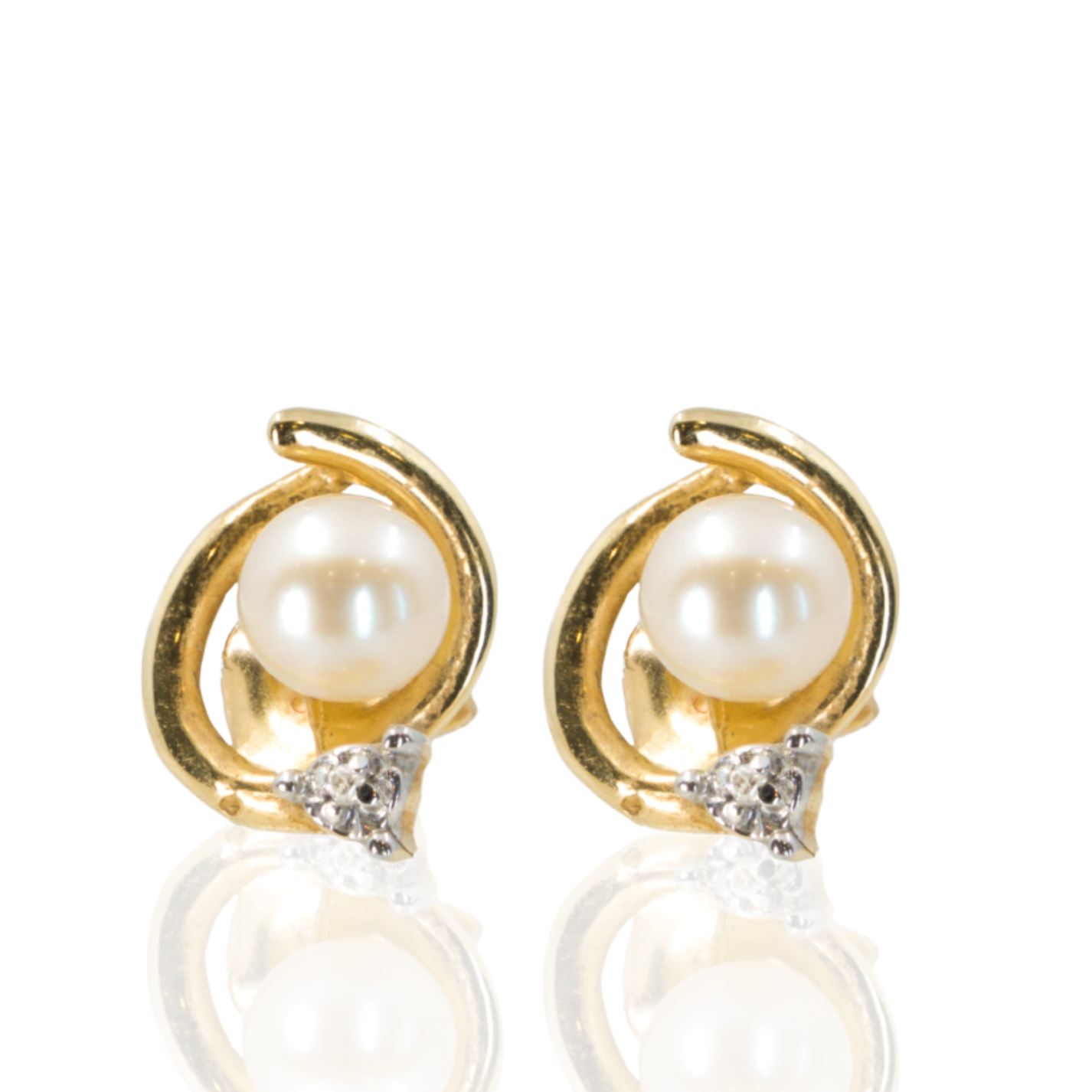 10K Yellow Gold | Classic Pearl Studs | Diamond Accents